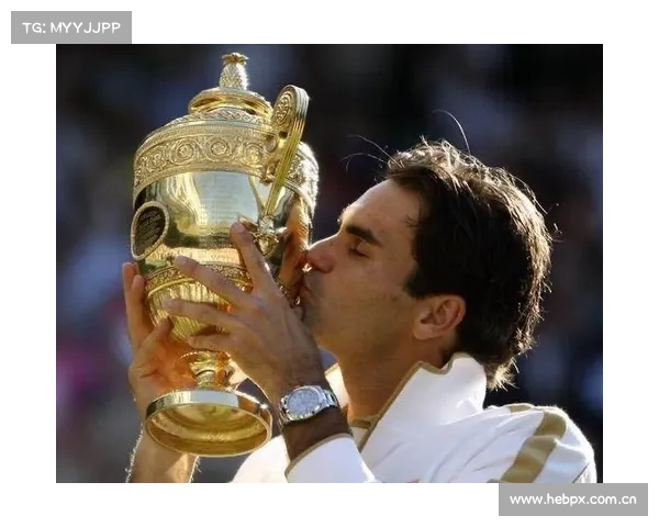 ATP年度颁奖揭晓:费德勒连续18年最受球迷欢迎 ATP年度颁奖揭晓:费德勒连续18年最受球迷欢迎
